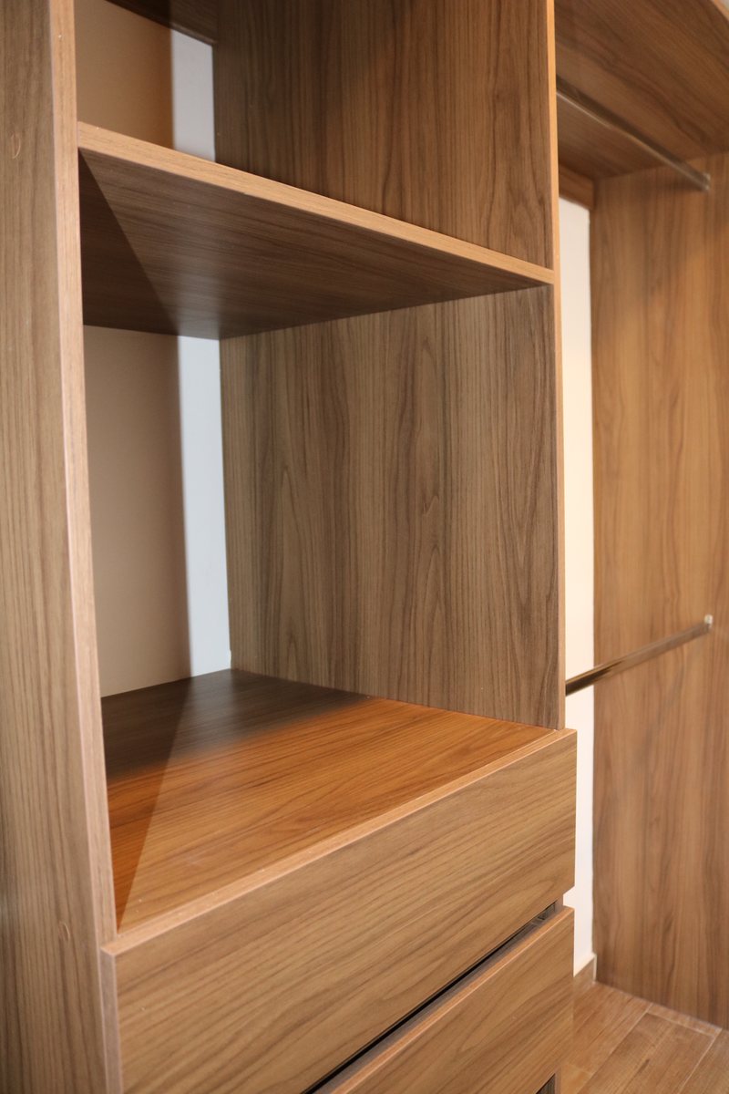 Walk-in closet de madera